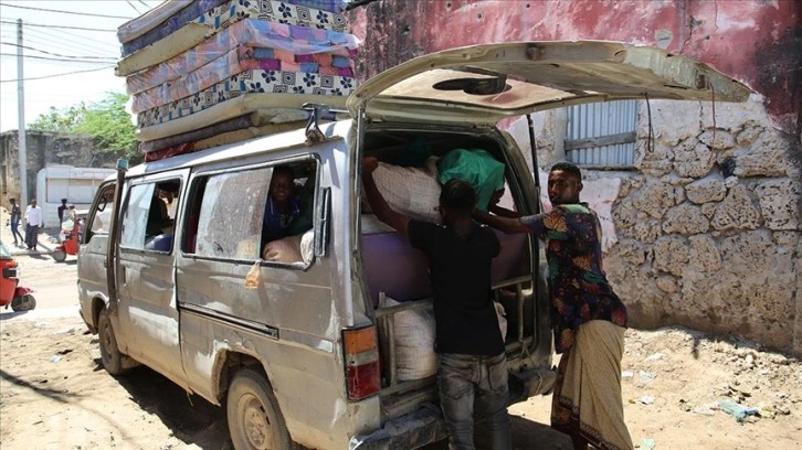 Somali'de 2,9 milyon kişi, arbede ve natürel afetler zımnında konutlarını ayrılma etti