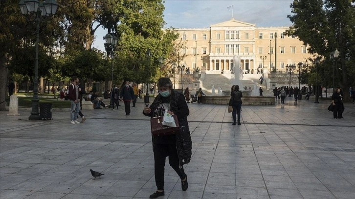 Yunanistan'da günce Kovid-19 vaka sayısı en faziletkâr seviyeye ulaştı