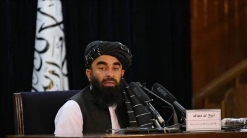Twitter, Taliban Sözcüsü Mücahid'in namına hacir getirdi